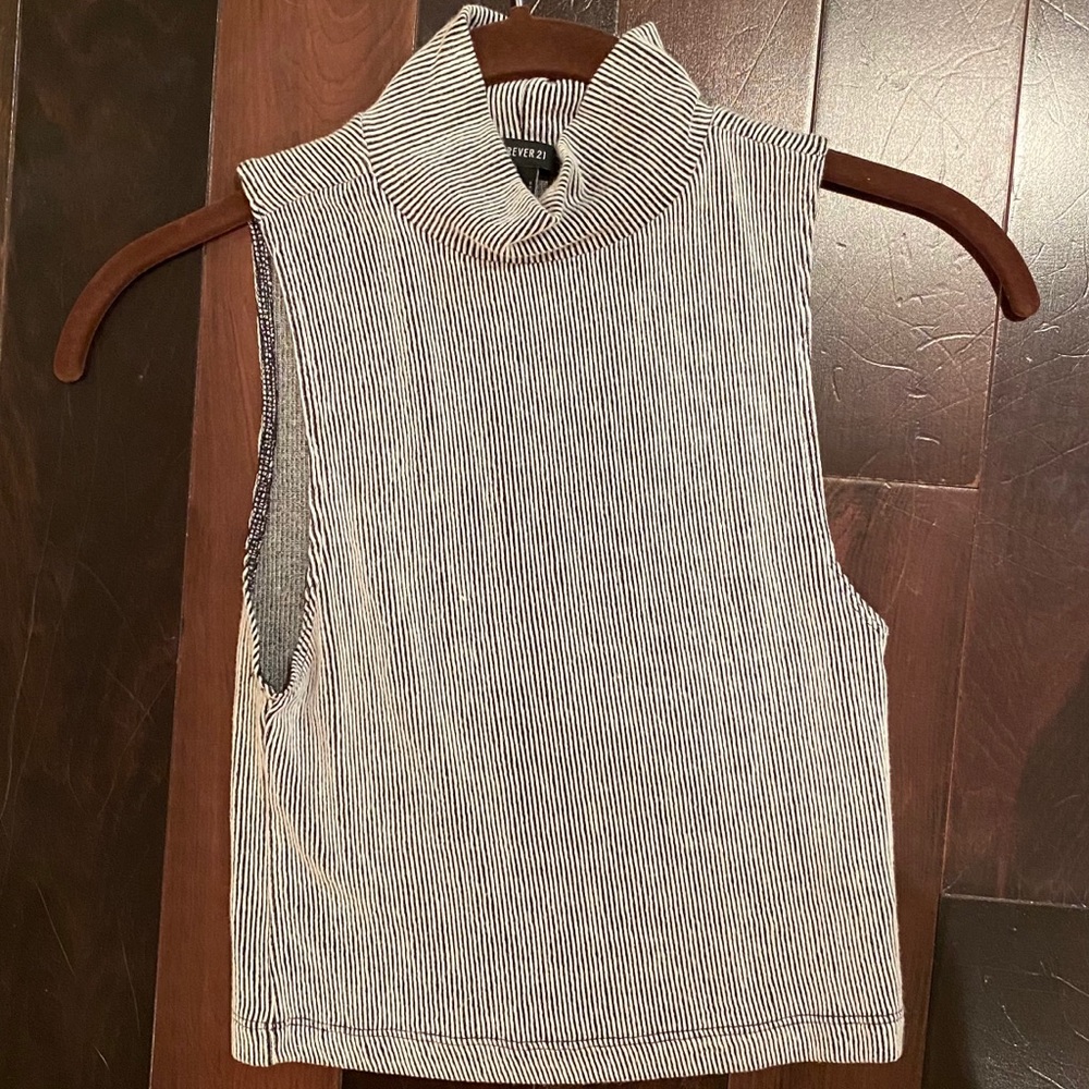 High neck crop top